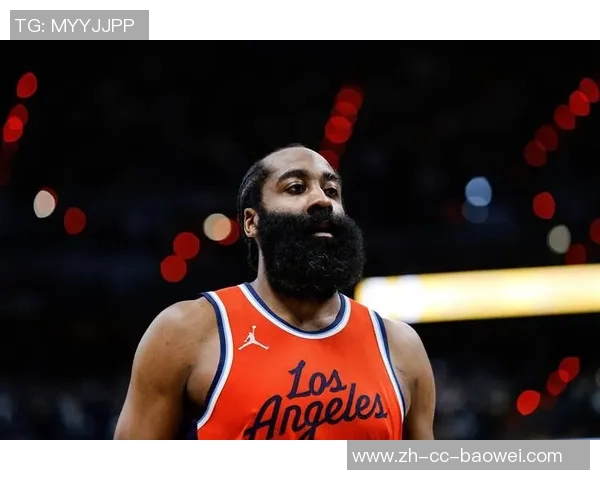 哈登赞大洛在训练营中展现惊人实力为球队贡献巨大价值 哈登赞大洛在训练营中展现惊人实力为球队贡献巨大价值