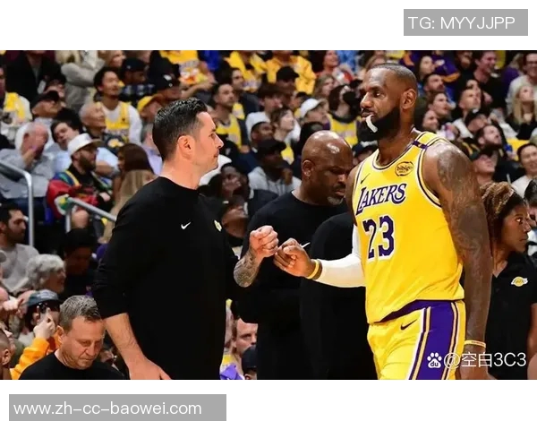 湖人季前赛遭遇连败Buha称训练氛围显著改变雷迪克表现愈加急躁 湖人季前赛遭遇连败Buha称训练氛围显著改变雷迪克表现愈加急躁